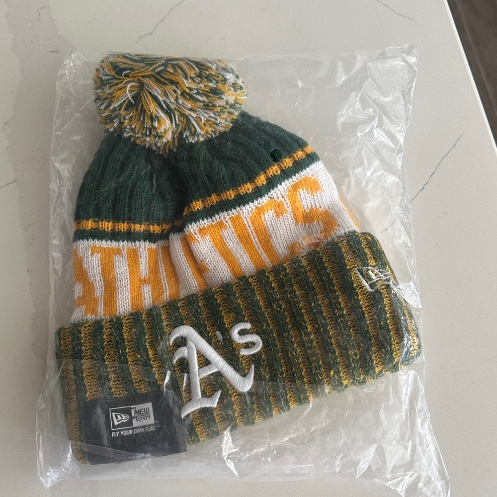 New Era Kids Athletics Beanie - Green, Yellow, and White